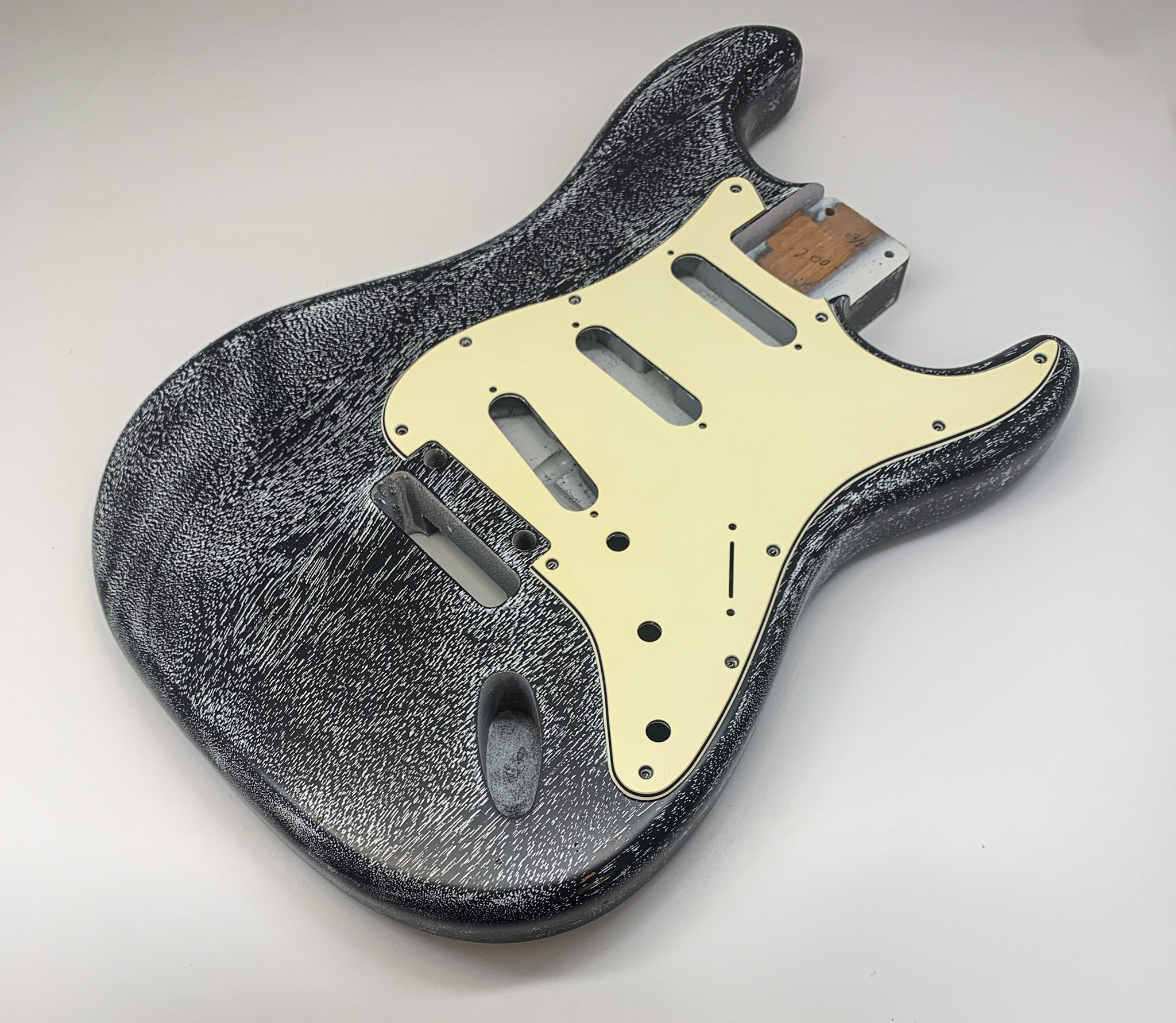 1 PIECE Nitro Lacquer Relic Doghair S-Style Guitar Body (4lbs 1oz) - Image 4