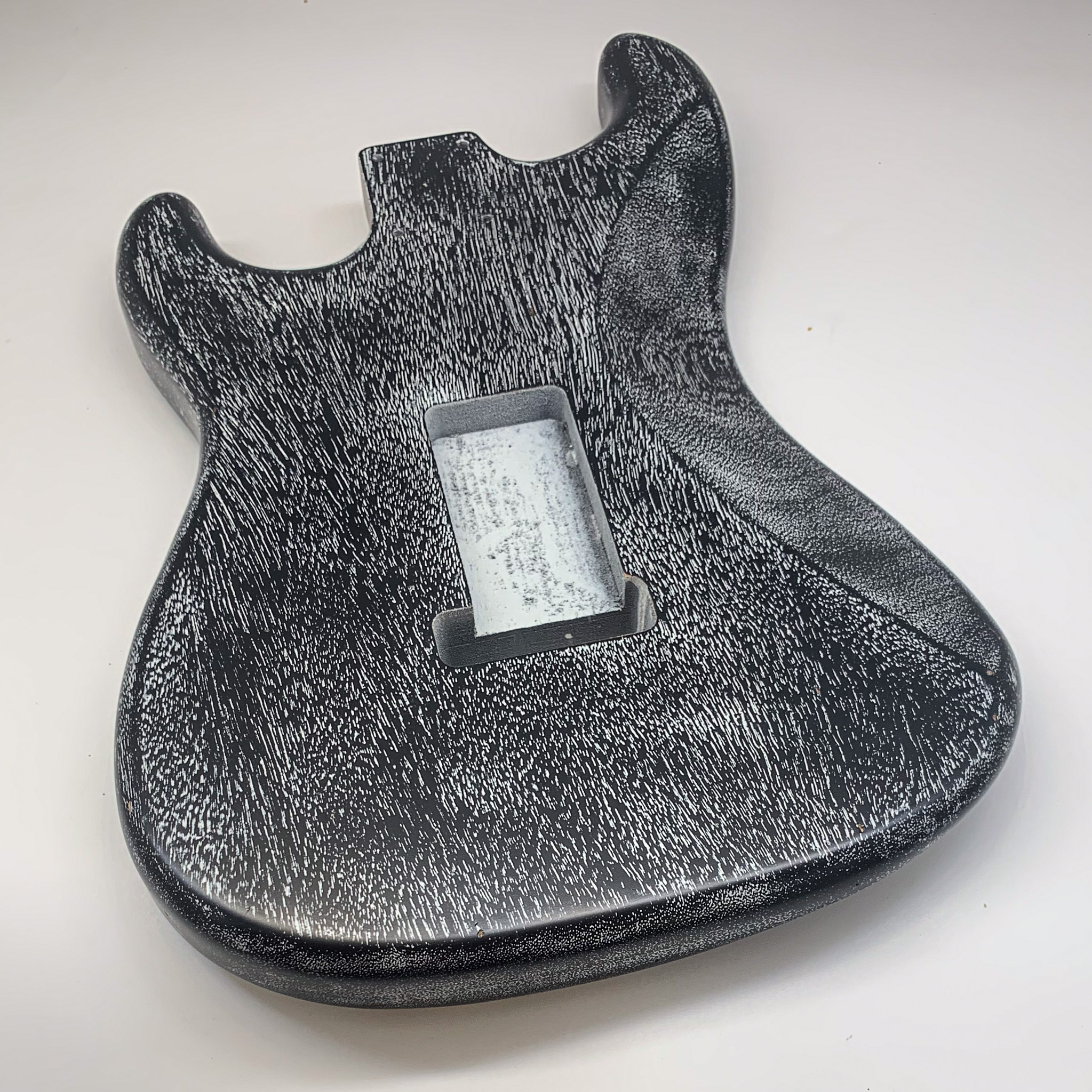 1 PIECE Nitro Lacquer Relic Doghair S-Style Guitar Body (4lbs 1oz) - Image 7
