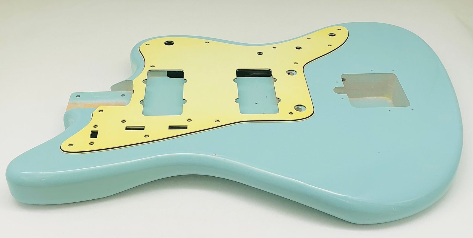 Nitro Lacquer Relic Daphne Blue Jazz-Style Guitar Body (4lbs 6oz) - Image 5