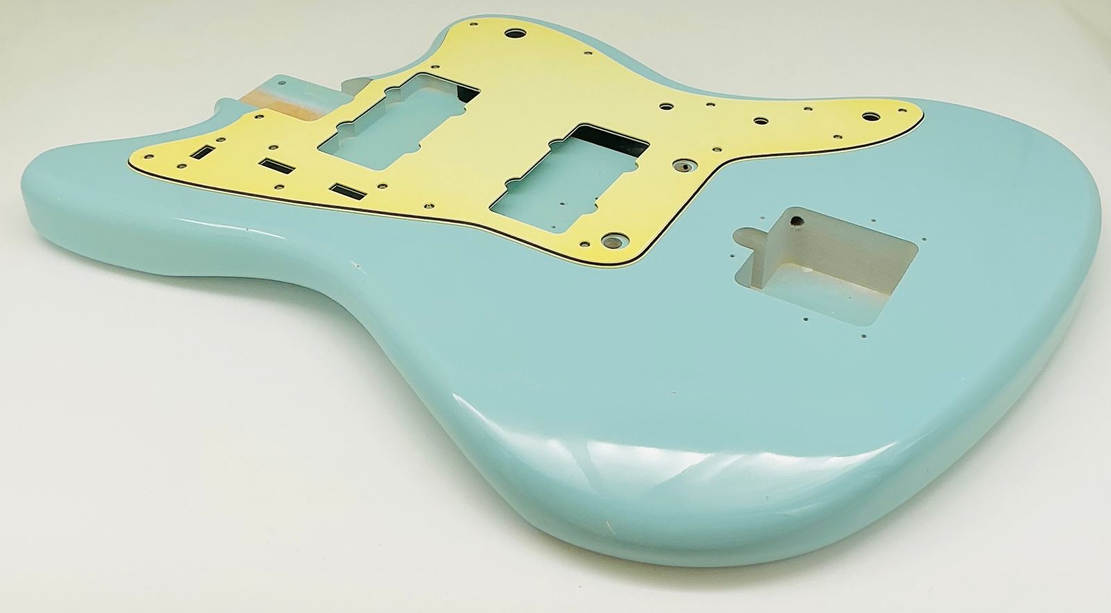 Nitro Lacquer Relic Daphne Blue Jazz-Style Guitar Body (4lbs 6oz) - Image 3