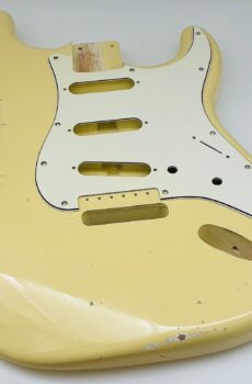 ONE PIECE Nitro Lacquer Relic Vintage White S-Style Guitar Body (3lbs 14oz)